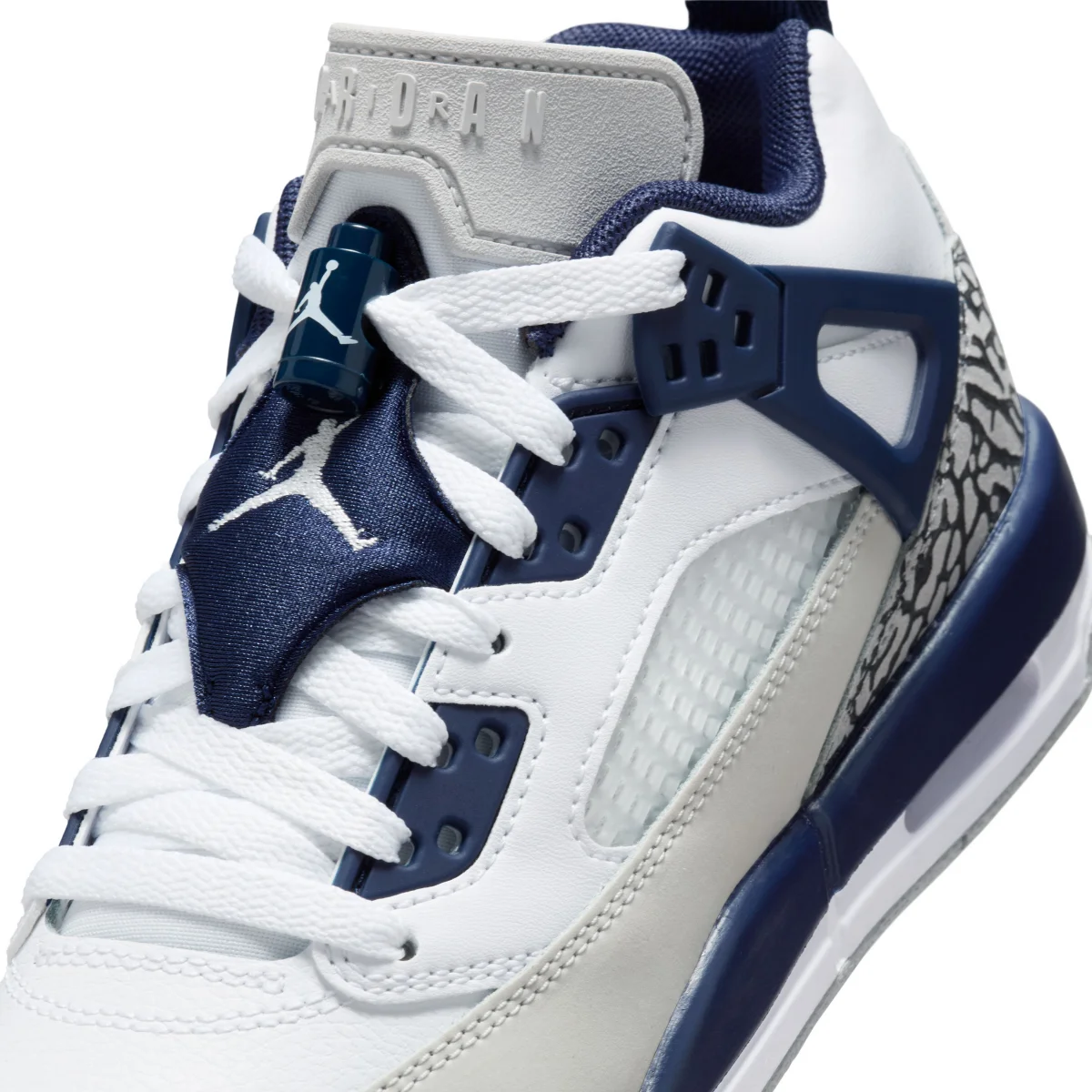 Jordan Spizike Low