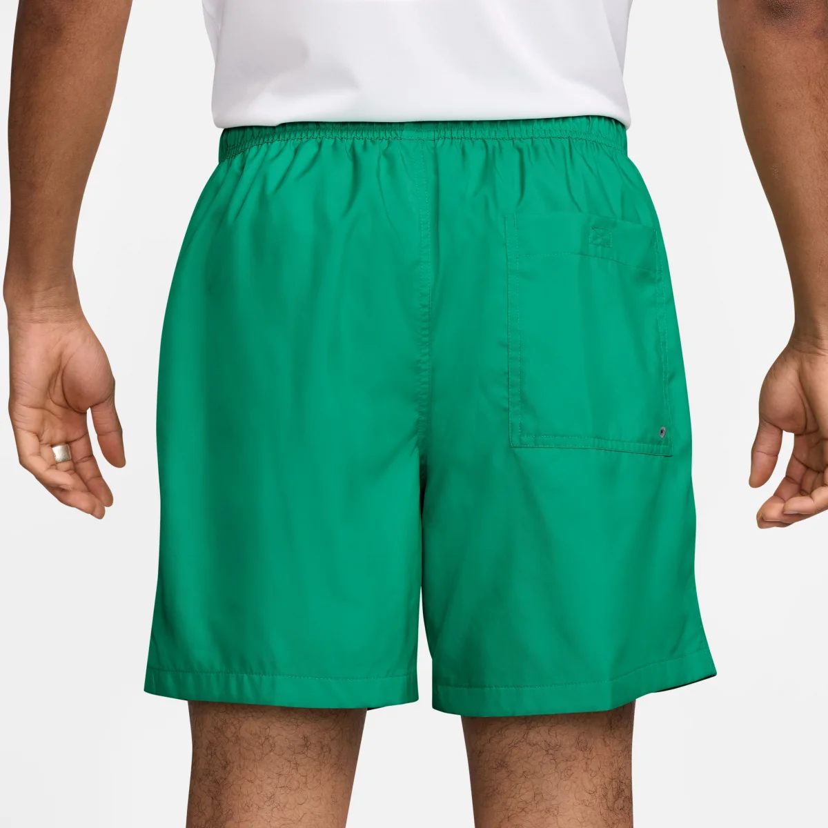 Nike Sports Wear Club Flow Shorts