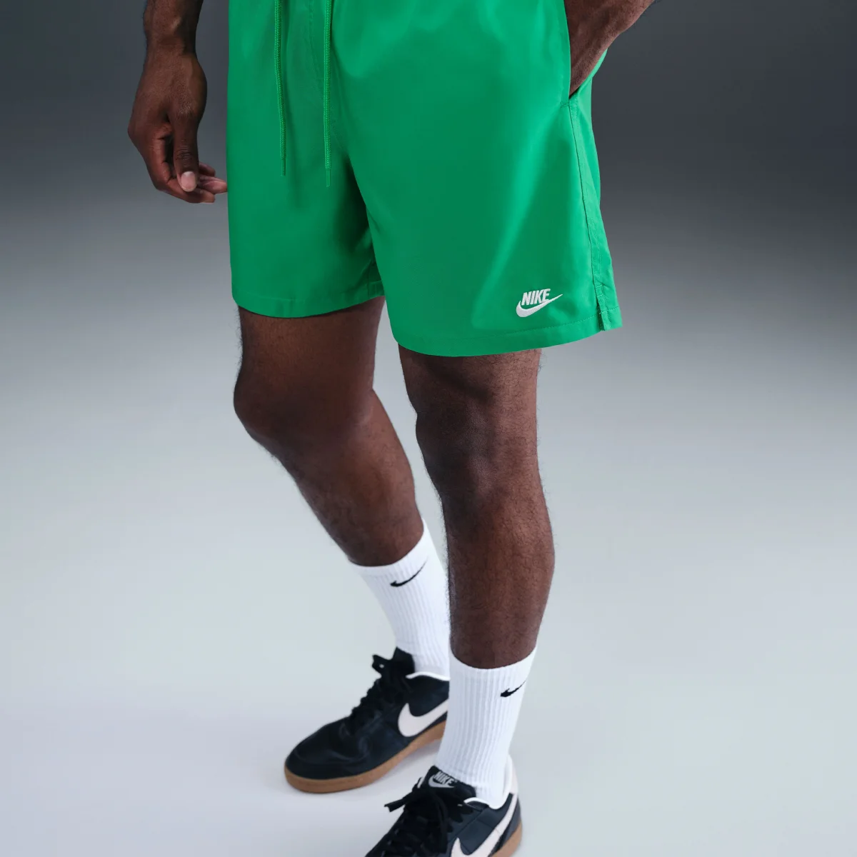 Nike Sports Wear Club Flow Shorts