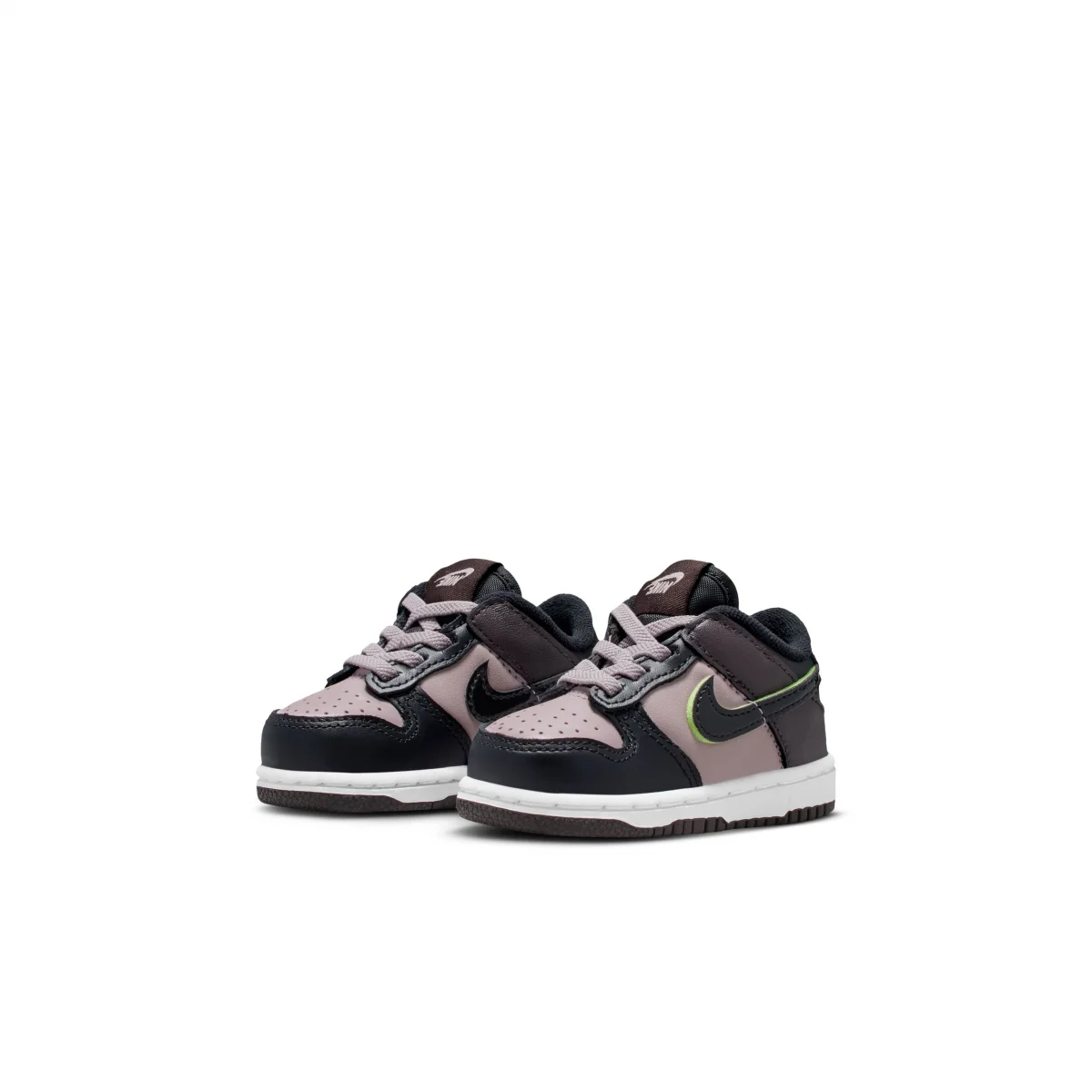 NIKE DUNK LOW SE (TDE)
