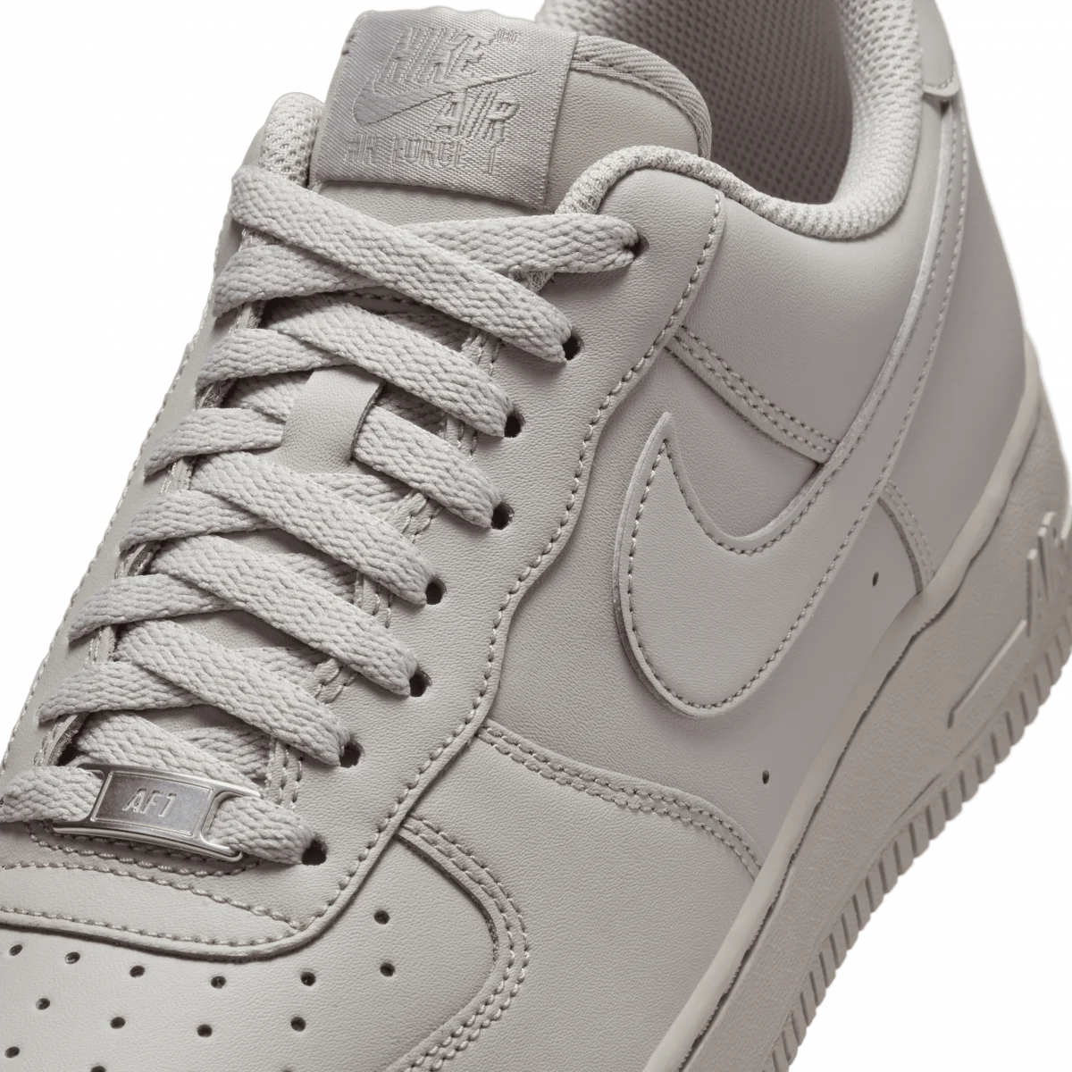 Nike Air Force 1 '07