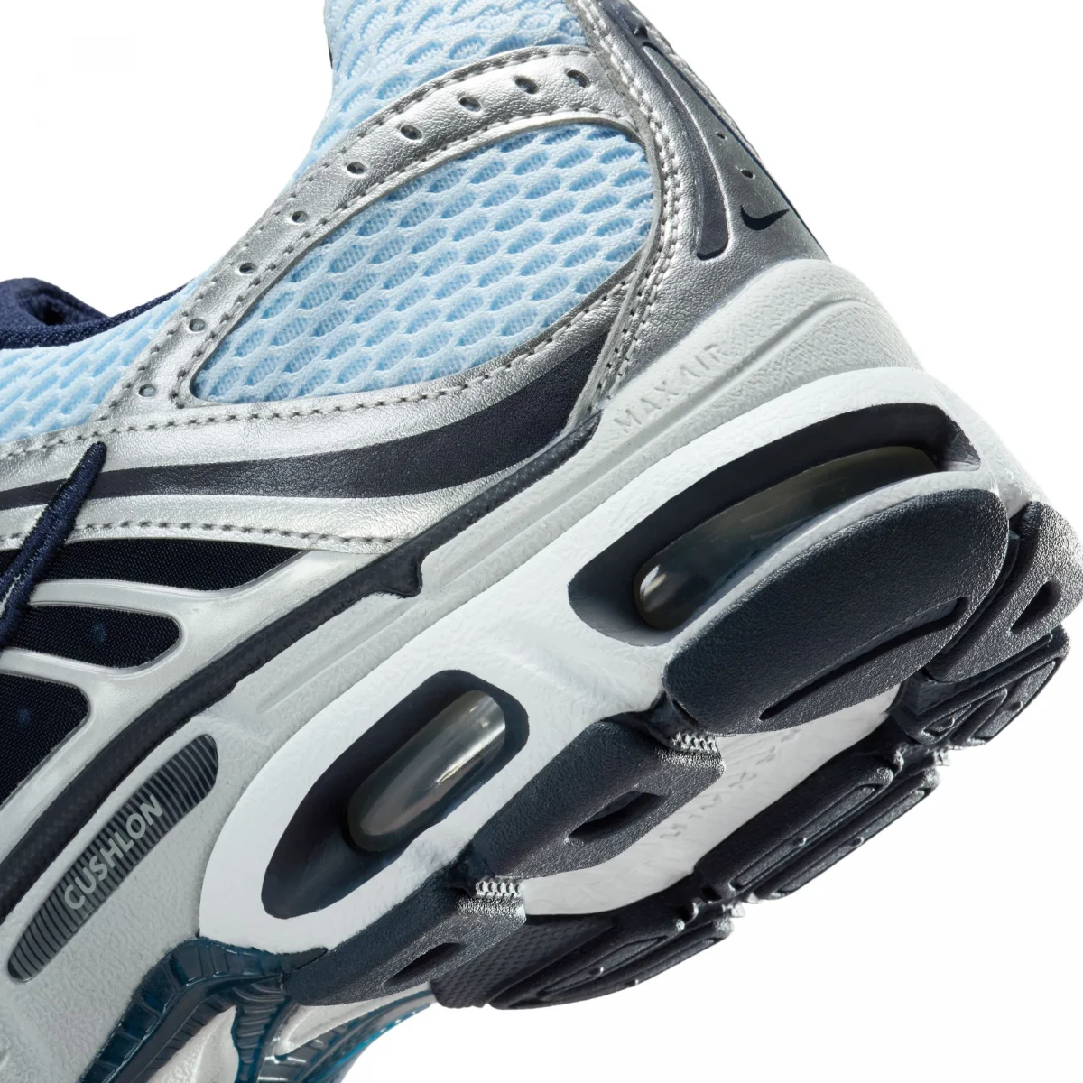 Nike Air Max Moto 2K