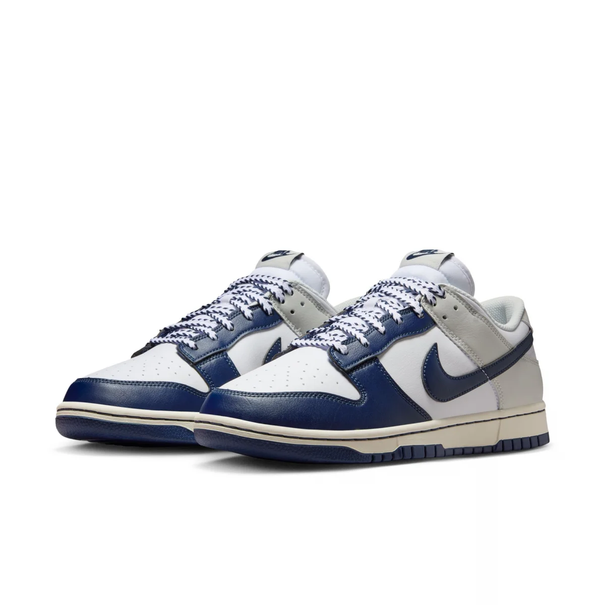 Nike Dunk Low Retro