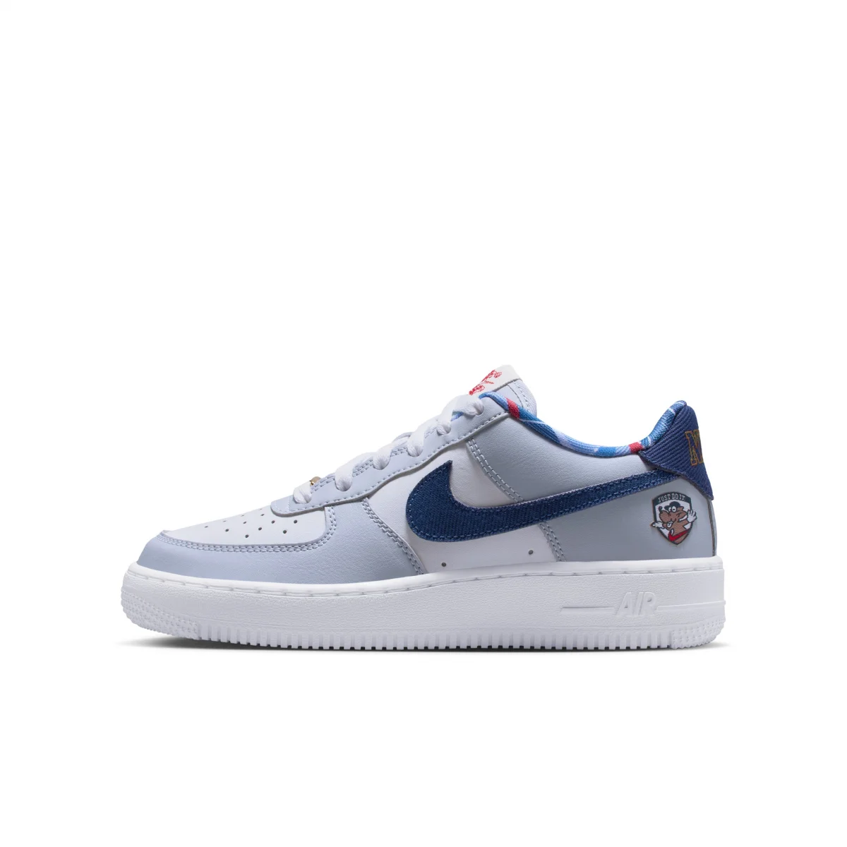 Nike Air Force 1 LV8