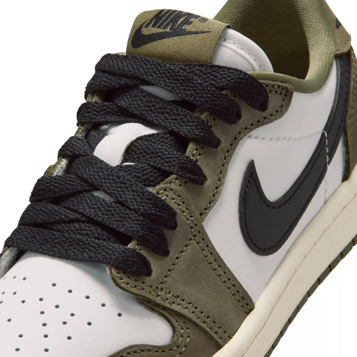 Air Jordan 1 Retro Low OG "Medium Olive"