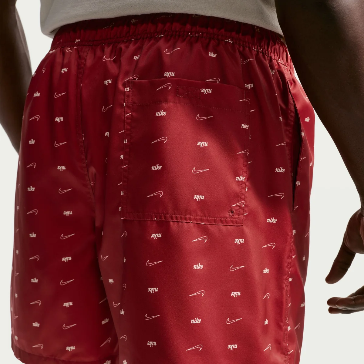 Nike Sportswear Club Woven Flow Shorts